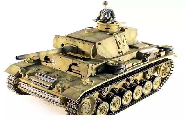 Радиоуправляемый танк Taigen Panzerkampfwagen III масштаб 1:16 2.4G - TG3848-1A