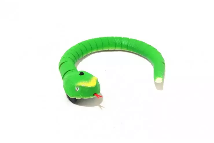 Радиоуправляемая змея
