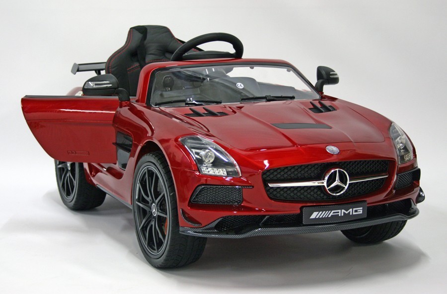 Mercedes SLS AMG Red