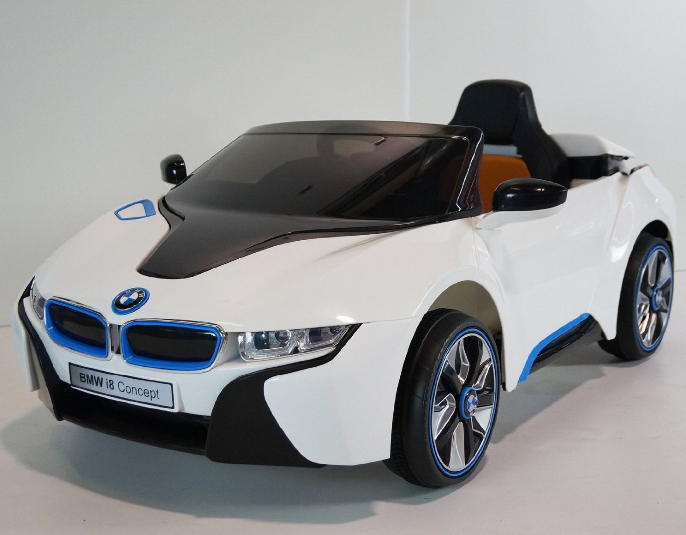 BMW электромобиль i8