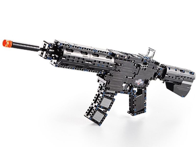 Конструктор CaDA deTech штурмовая винтовка M4A1 (621 деталь)